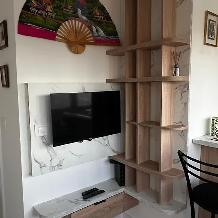 Berenji Lux Белград