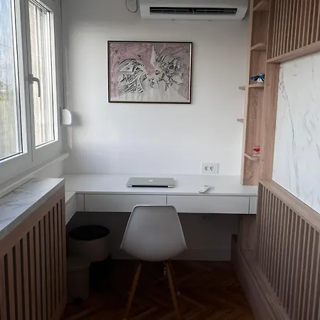 Berenji Lux * Белград