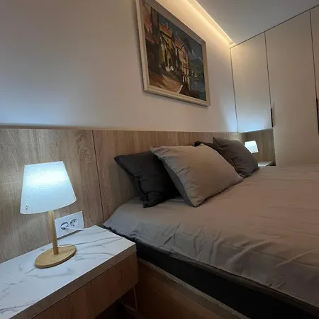 Berenji Lux Белград