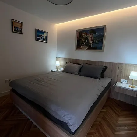 Berenji Lux * Belgrad