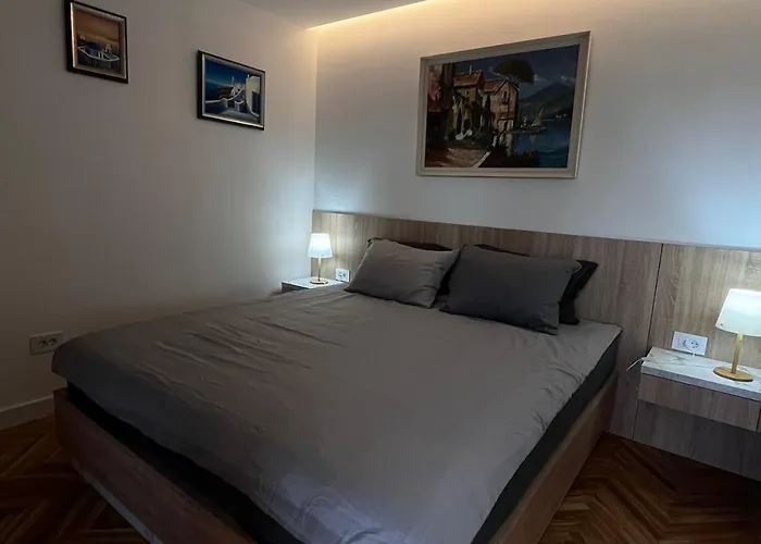 Berenji Lux * Belgrad